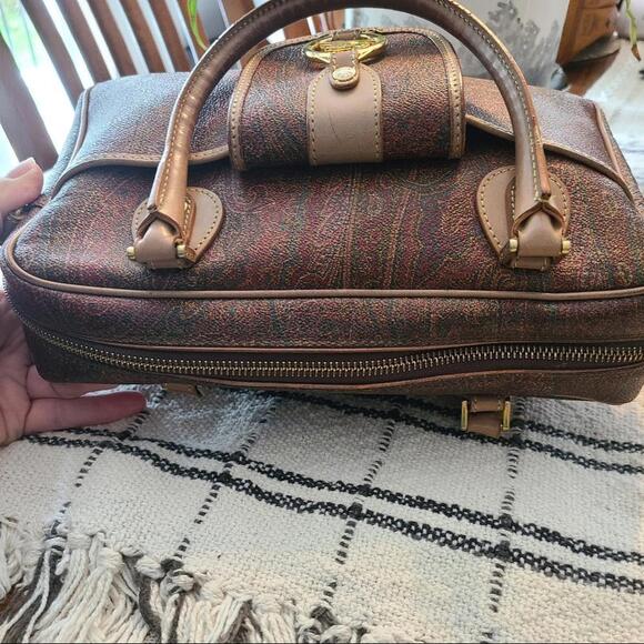 Authentic ETRO Milano Vintage Handbag - Picture 14 of 14